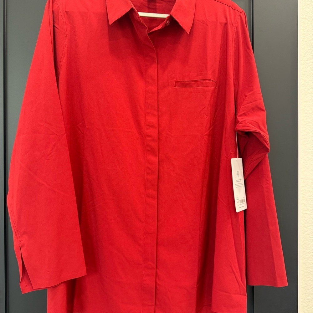 NWT Athleta Urbanite Featherweight
Stretch Button Up Shirt Top Red Plus Size 1X - Picture 2 of 11